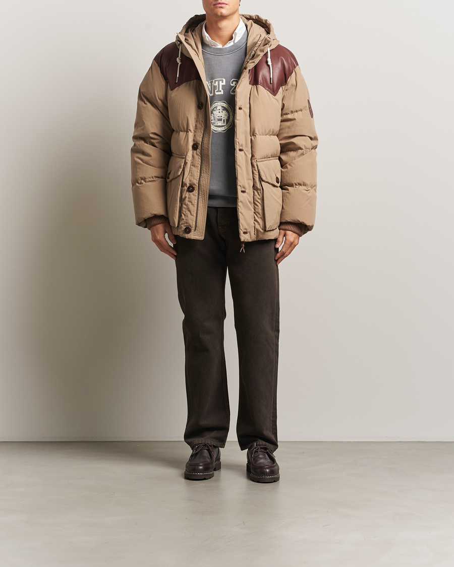 Herr | Jackor | GANT 240 Mulberry Street | Cotton Down Hooded Jacket Carmel Beige