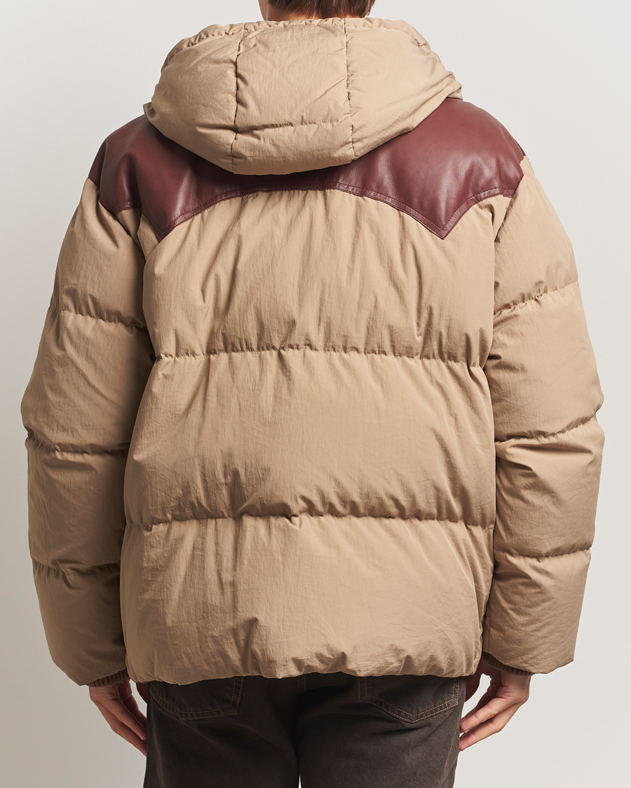 Herr | Jackor | GANT 240 Mulberry Street | Cotton Down Hooded Jacket Carmel Beige