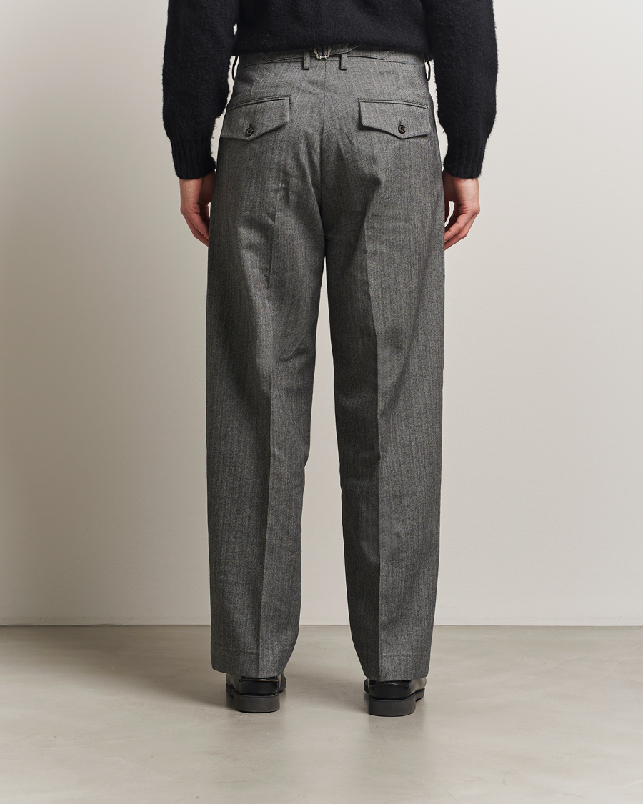 Herr | Byxor | NN07 | Justin Double Pleated Herringbone Trousers Grey