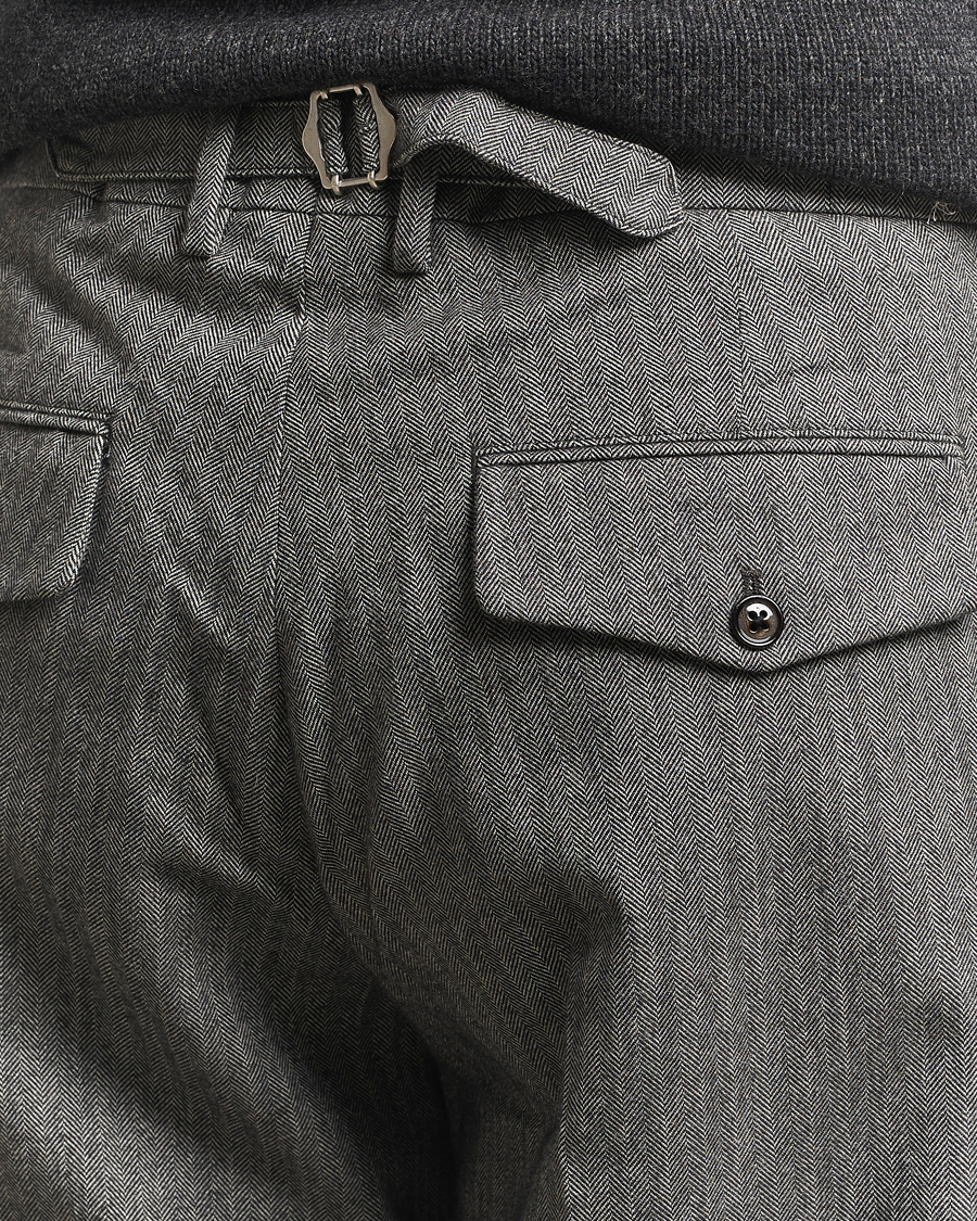 Herr | Byxor | NN07 | Justin Double Pleated Herringbone Trousers Grey