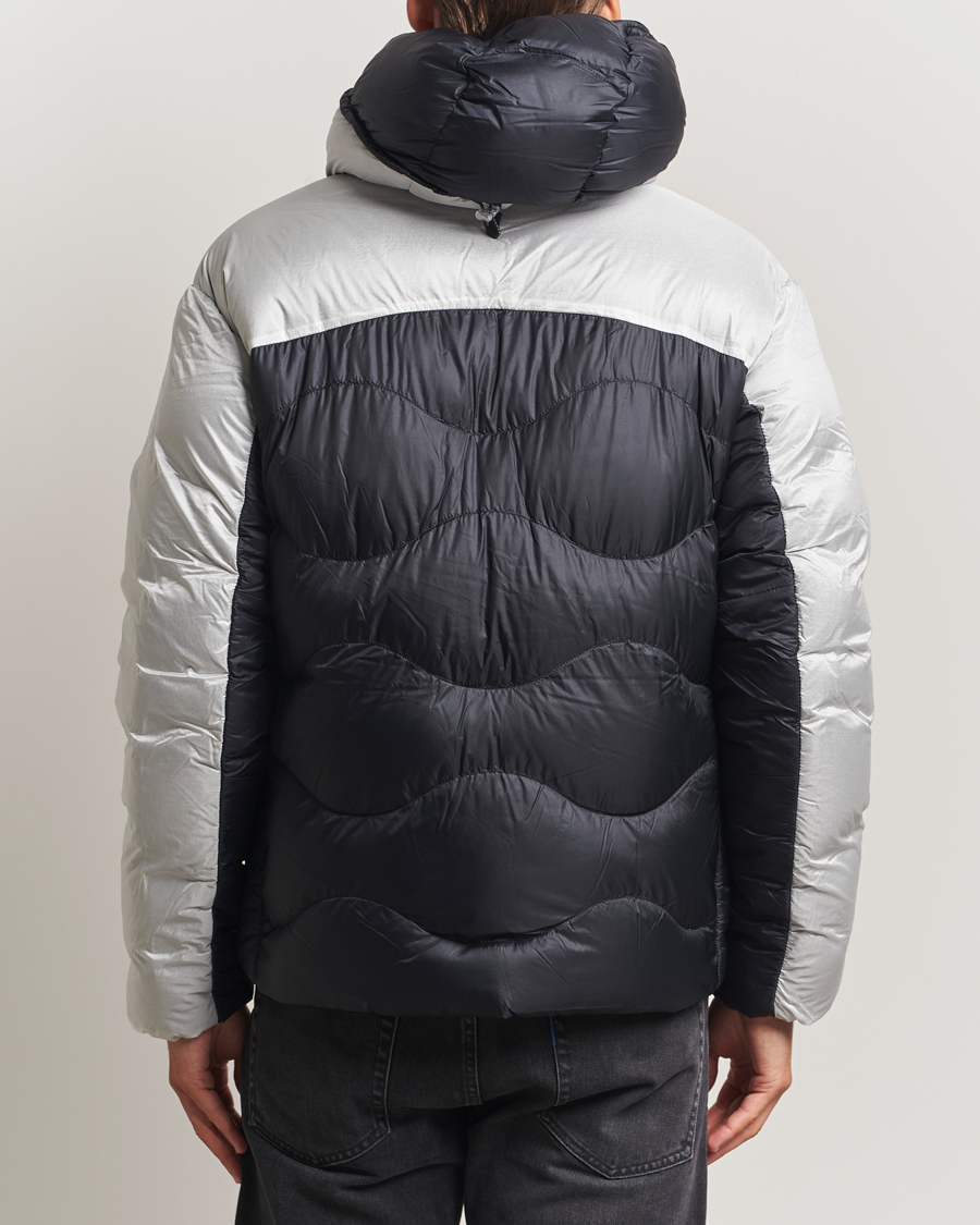 Herr | Jackor | Peak Performance | Helium Diamond Fused Hooded Down Jacket Black/Antarctica