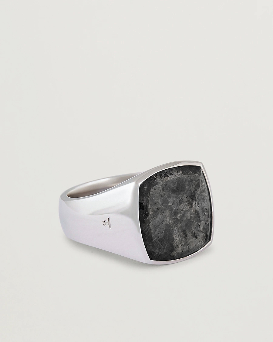 Herr | Smycken | Tom Wood | Cushion Black Larvikite Ring Black Larvikite