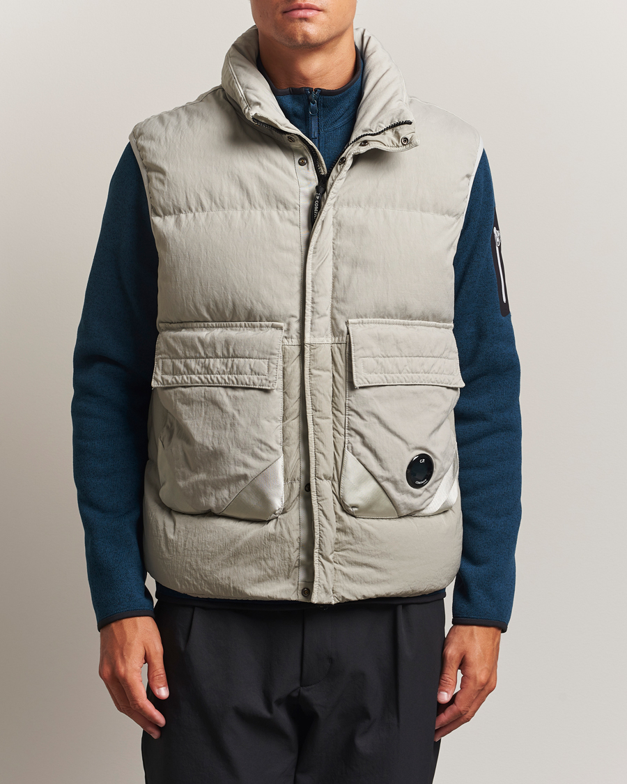 Herr | Västar | C.P. Company | Eco Chrome Mixed Down Vest Light Grey