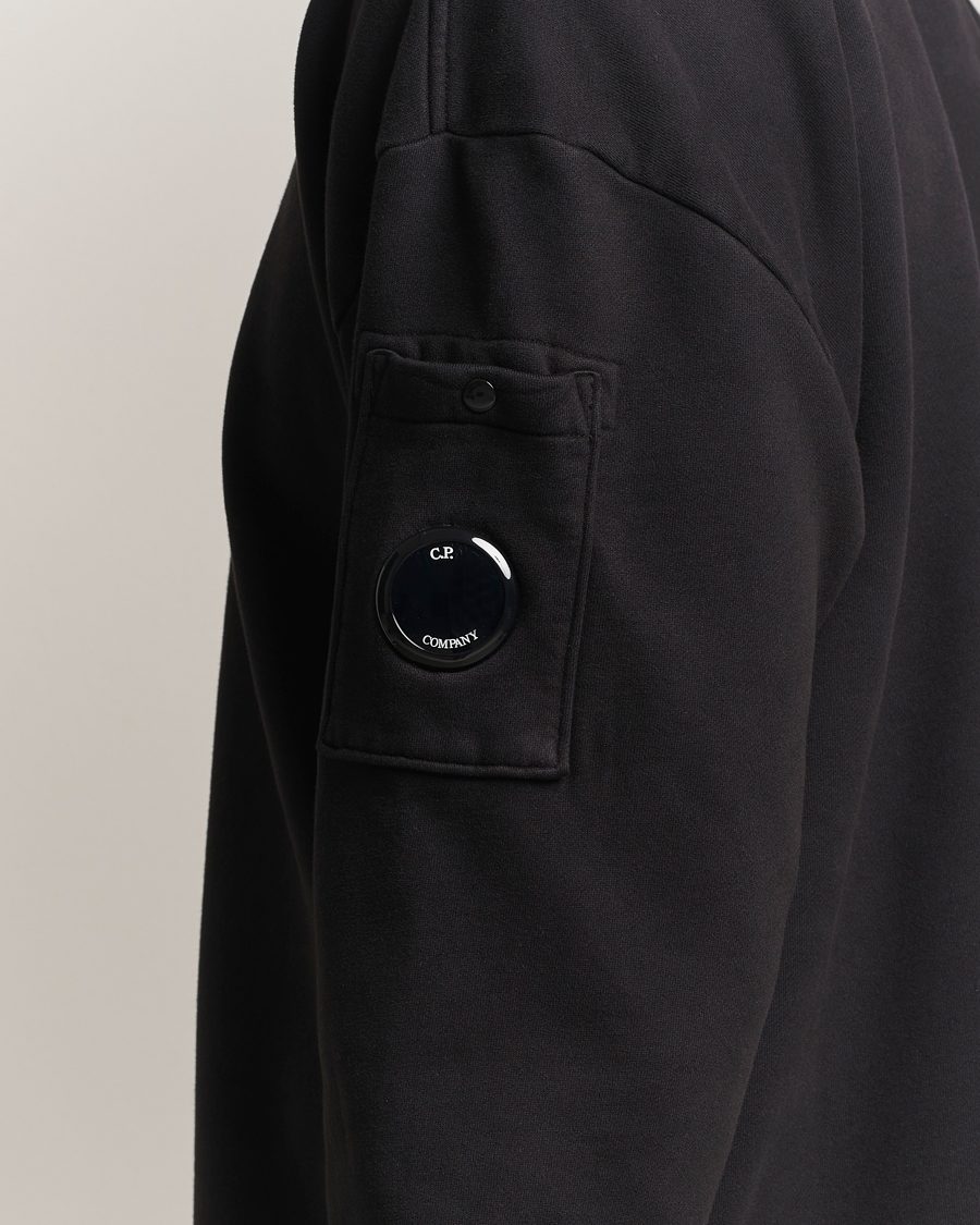 Herr | Tröjor | C.P. Company | Brushed Emerized Fleece Lens Sweatshirt Black