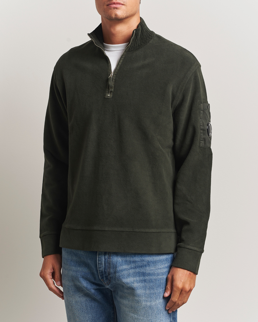 Herr | Tröjor | C.P. Company | Brushed Emerized Diagonal Fleece Half Zip Dark Green