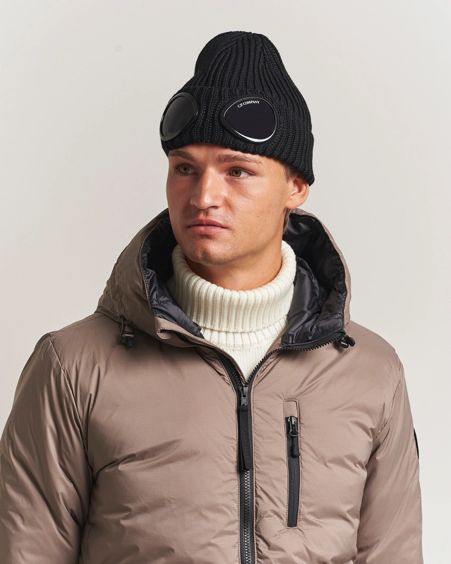 Herr | Mössor | C.P. Company | Knitted Merino Goggle Beanie Black