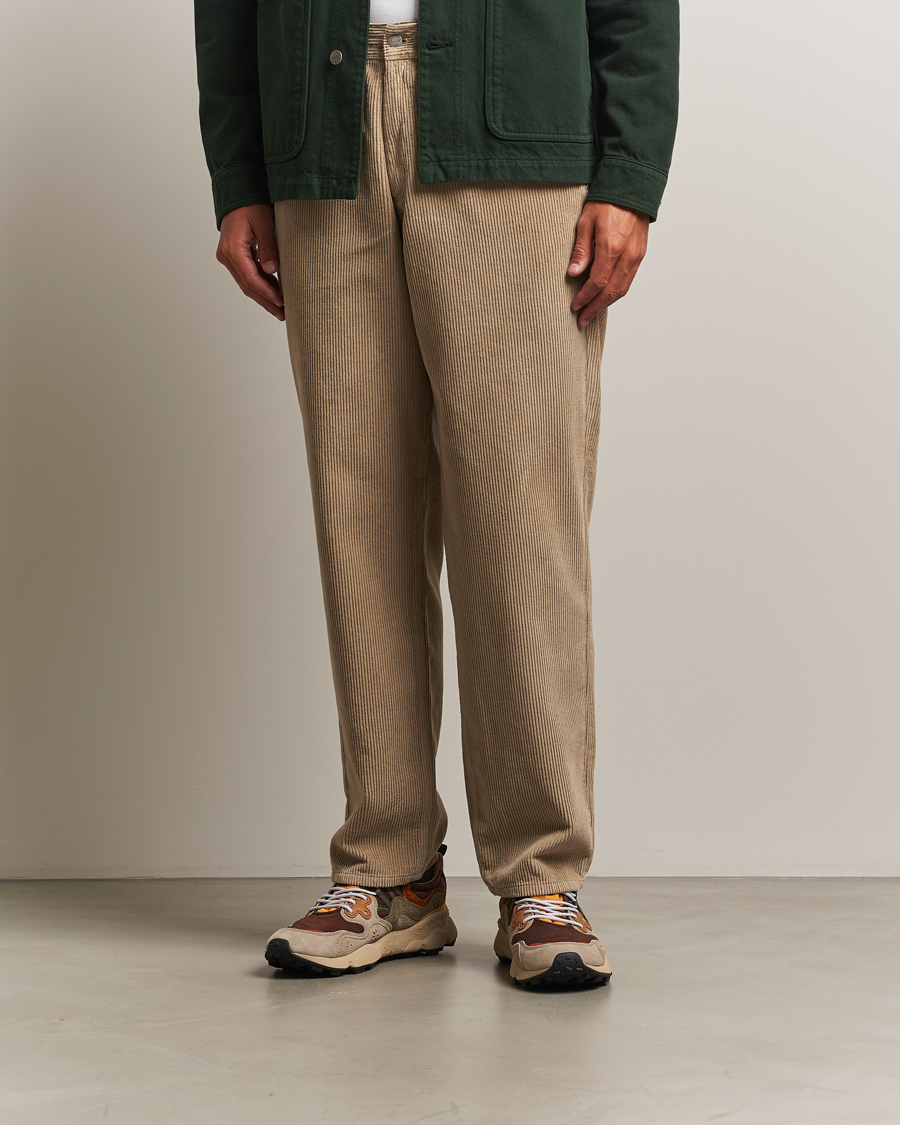 Herr | Byxor | Forét | Clay Corduroy Pants Khaki