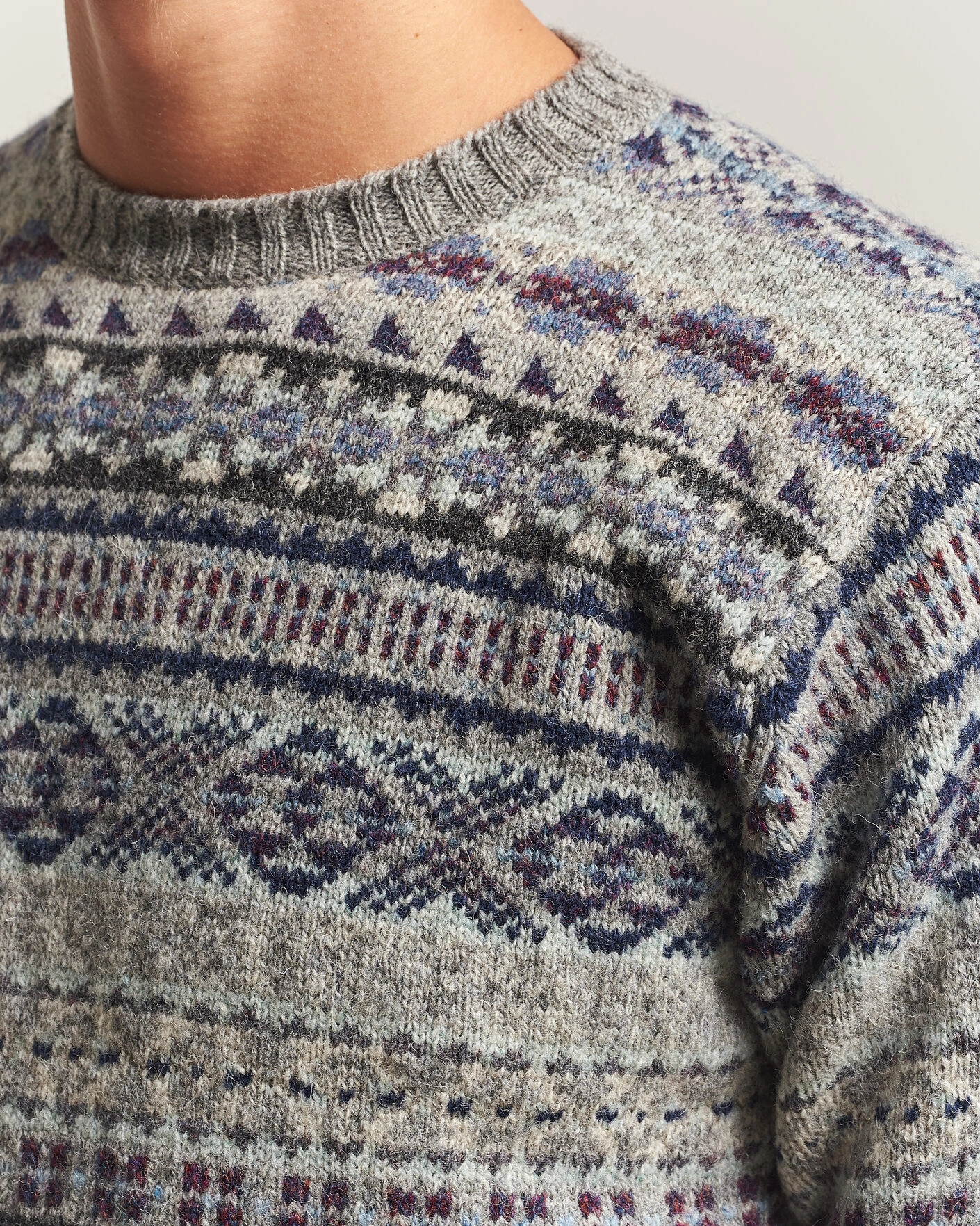 Herr | Tröjor | Jamieson's of Shetland | Jamiesons Of Shetland All Over Fair Isle Pullover Crew Neck Light Grey