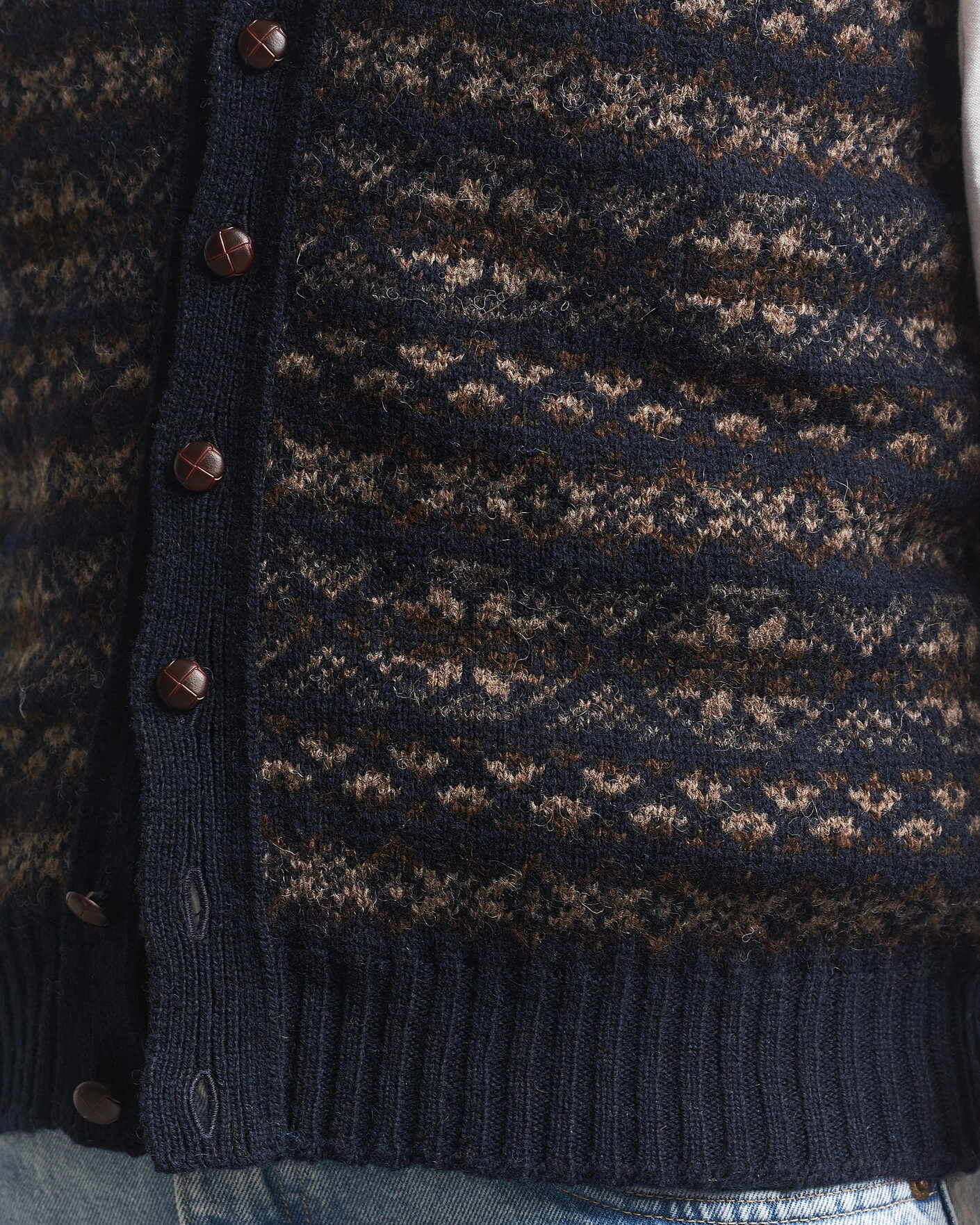 Herr | Tröjor | Jamieson's of Shetland | Jamiesons Of Shetland All Over Fair Isle Waistcoat Navy