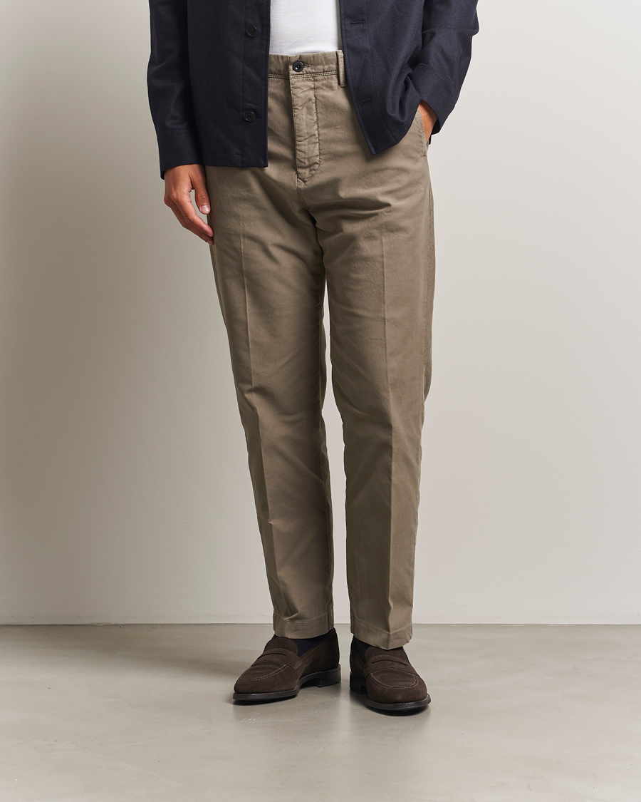 Herr | Byxor | Incotex | Regular Fit Garment Dyed Slacks Taupe