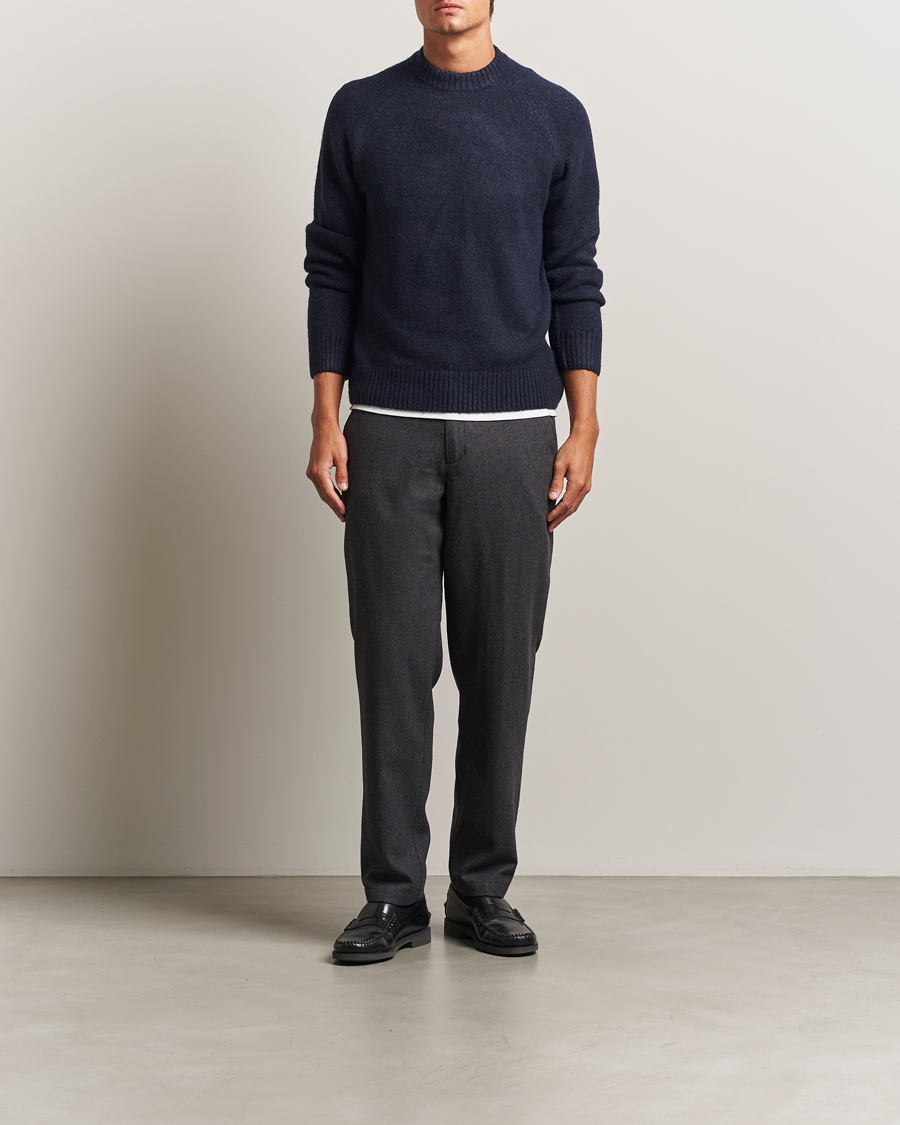 Herr | Tröjor | LES DEUX | Gillbert Knitted Crewneck Dark Navy