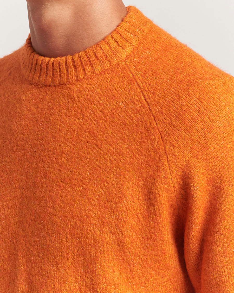 Herr | Tröjor | LES DEUX | Gillbert Knitted Crewneck Gold Flame