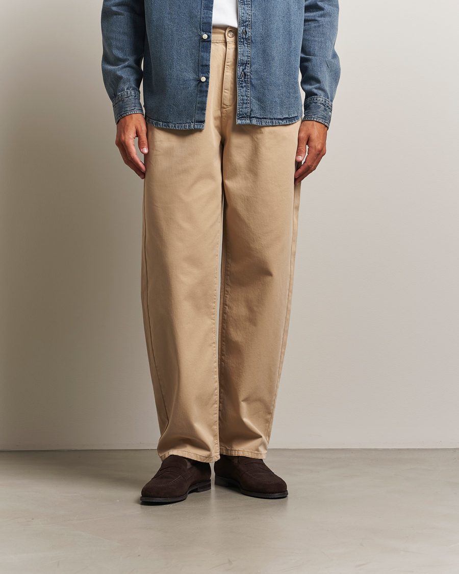 Herr | Byxor | LES DEUX | Romeo Pleated Chino Pants Irish Cream