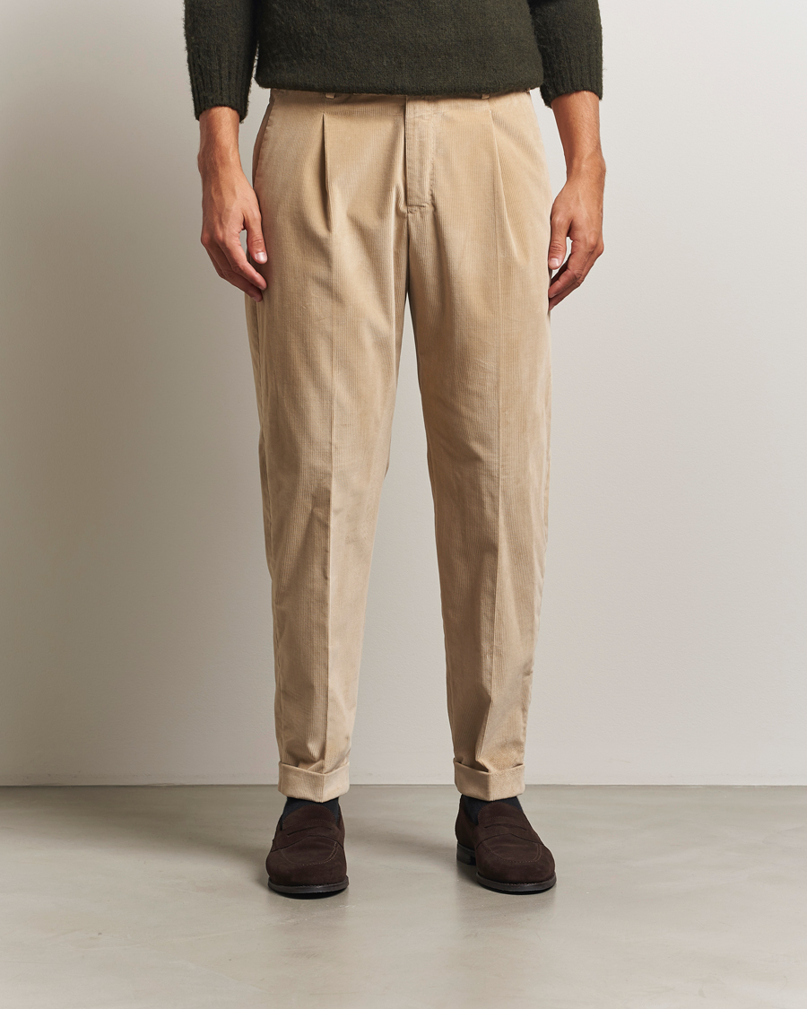 Herr | Byxor | PT01 | Slim Fit Pleated Corduroy Trousers Light Beige