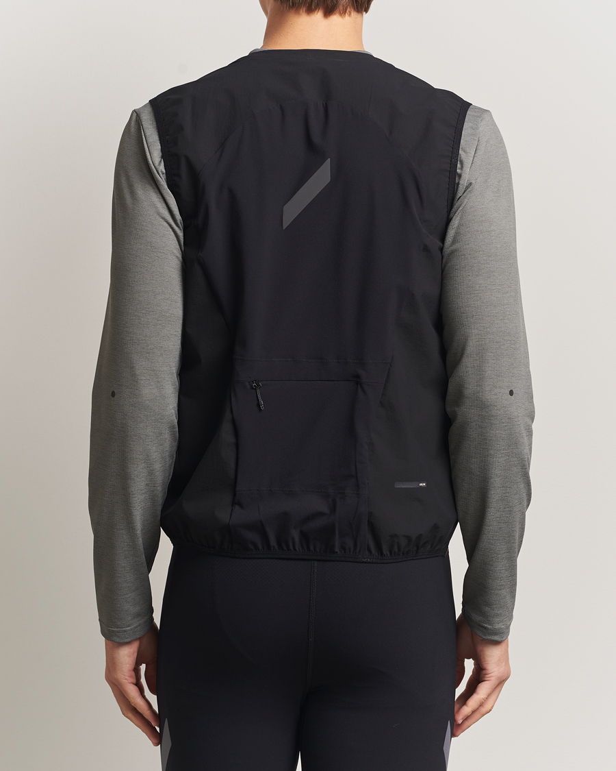 Herr | Västar | SOAR Running | Rainout Gilet Black