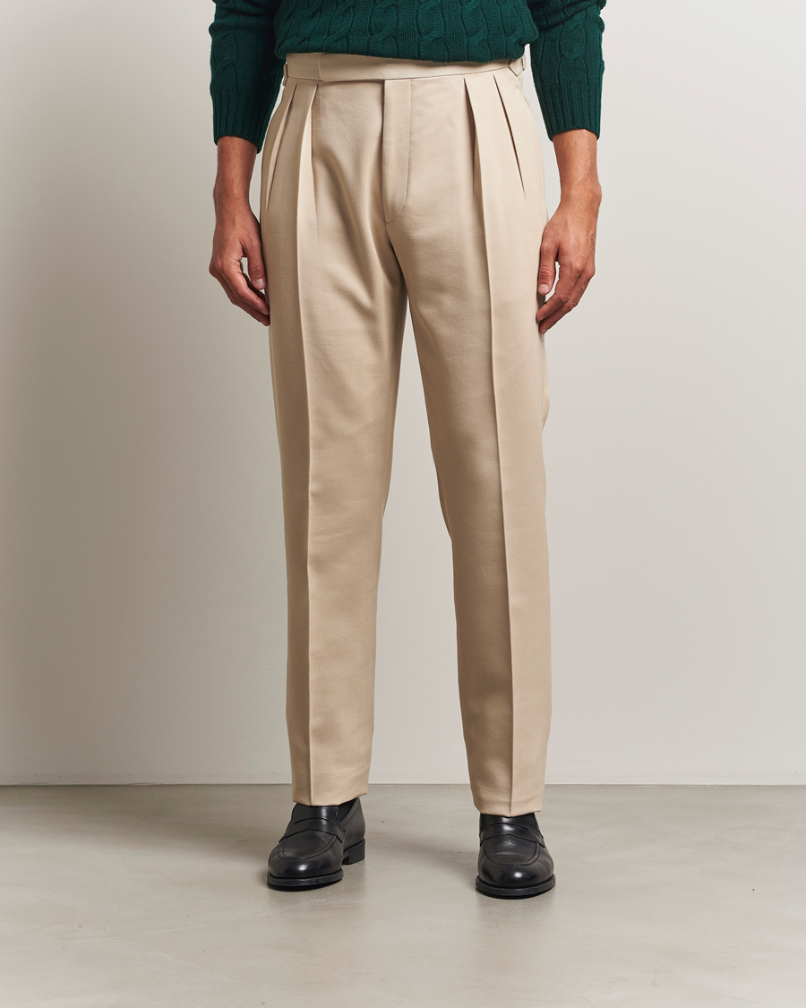 Herr | Byxor | Ralph Lauren Purple Label | Pleated Twill Trousers Limestone