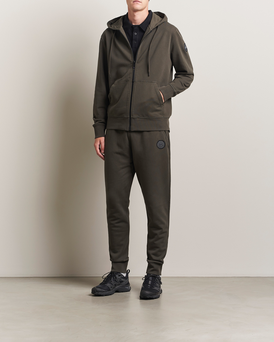 Herr | Byxor | Canada Goose Black Label | Huron Sweatpants Volcano