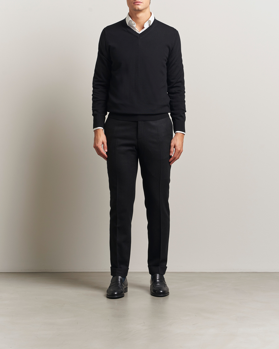Herr | Tröjor | Charles Tyrwhitt | Pure Merino V-Neck Jumper Black