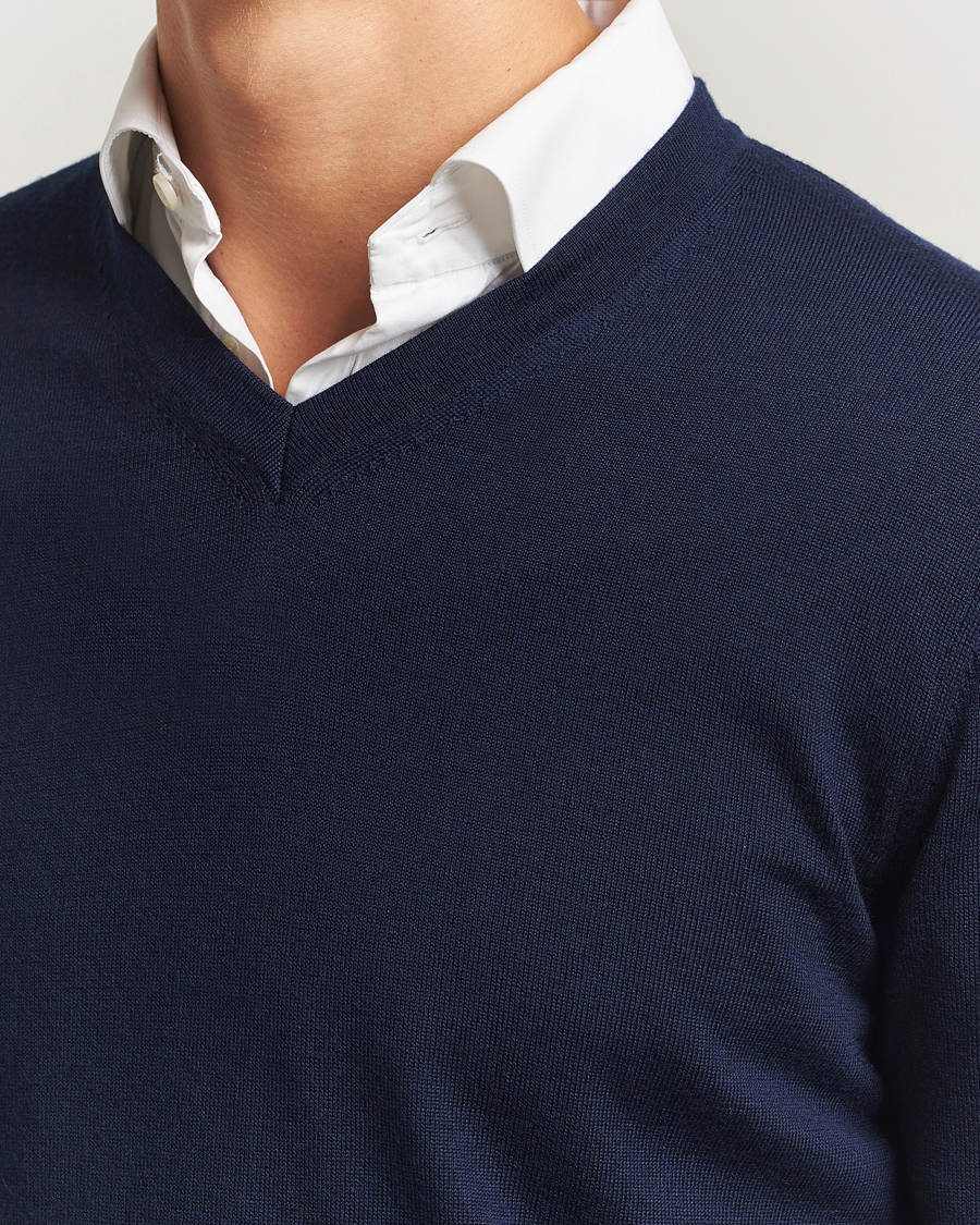 Herr | Tröjor | Charles Tyrwhitt | Pure Merino V-Neck Jumper Navy
