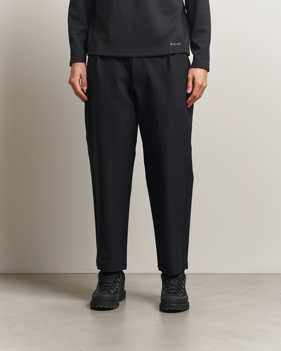 Herr | Byxor | Goldwin | One Tuck Tapered Pants Black