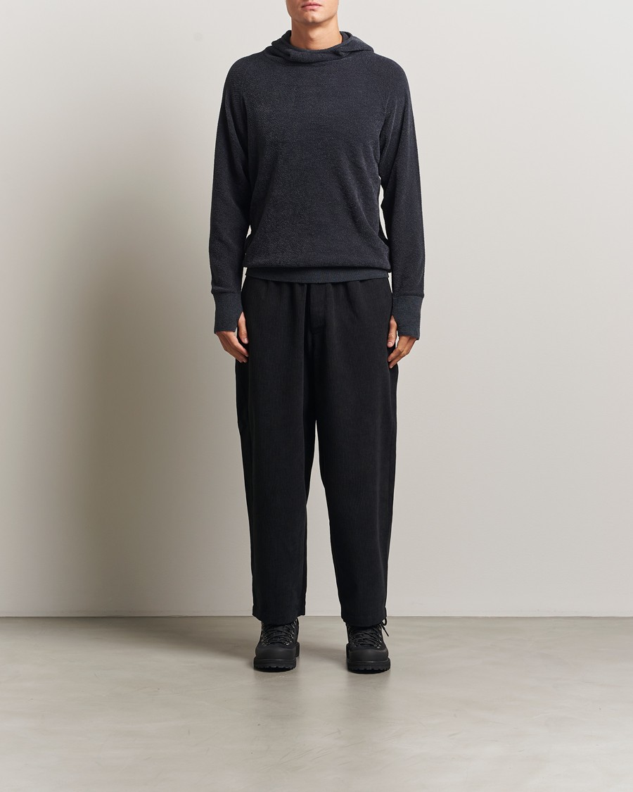 Herr | Byxor | Goldwin | Wale Corduroy Straight Pants Black