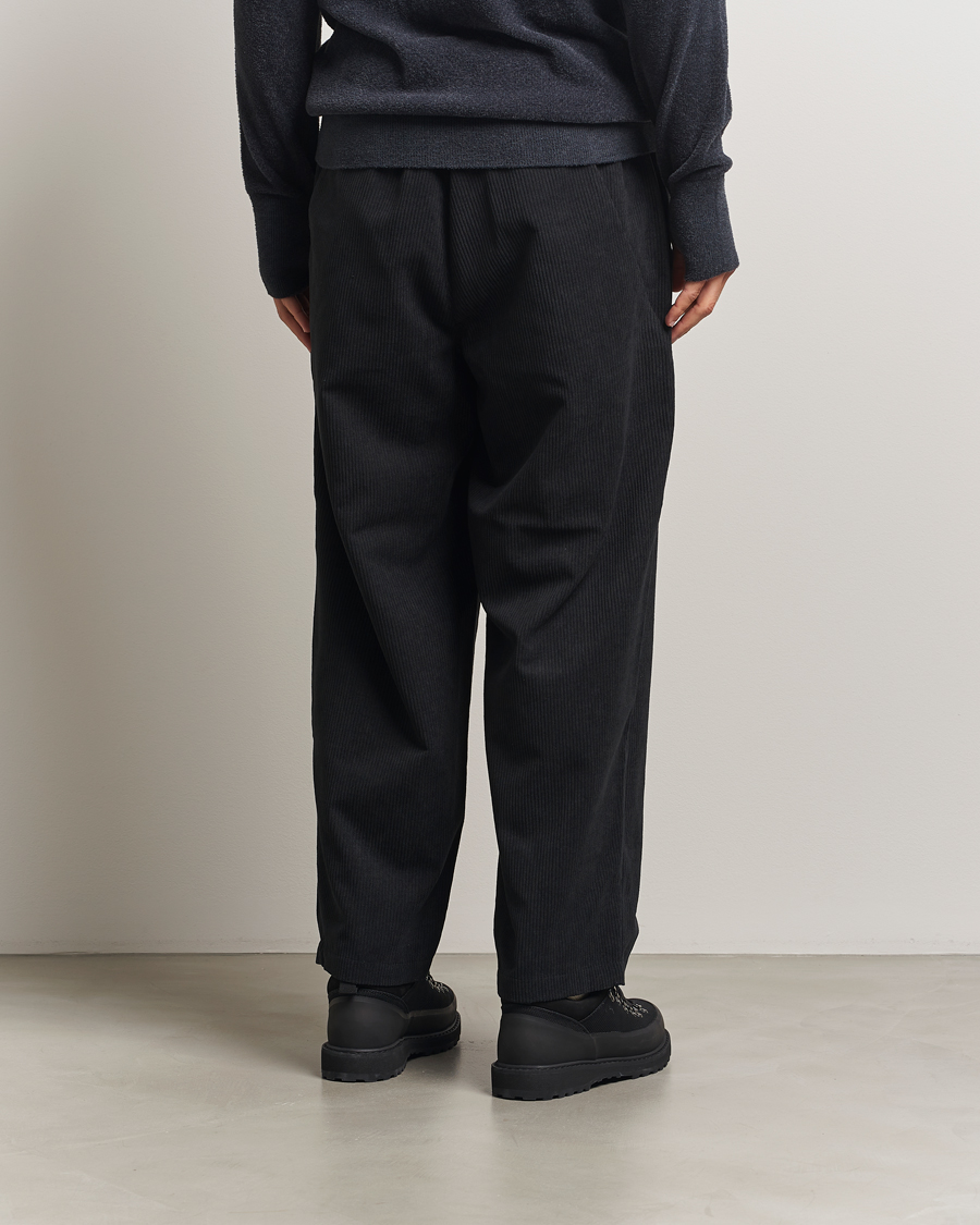 Herr | Byxor | Goldwin | Wale Corduroy Straight Pants Black