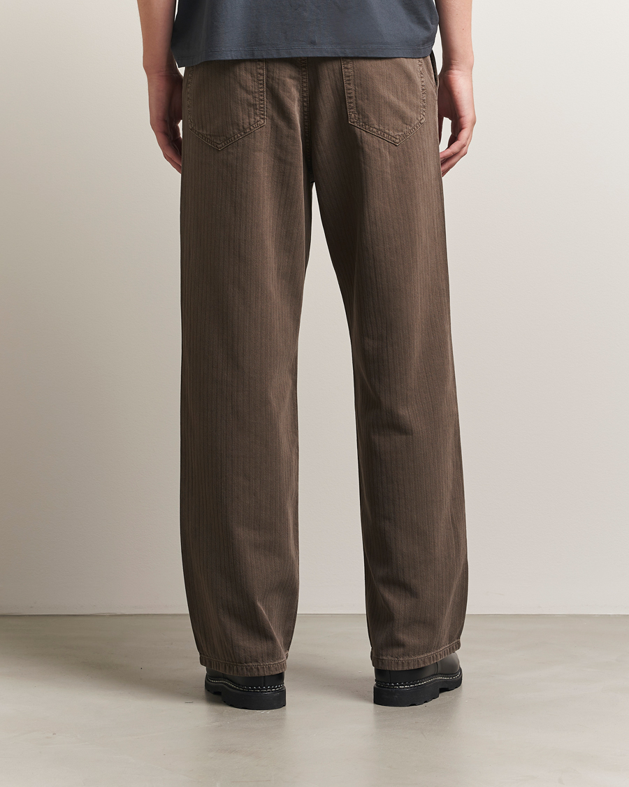 Herr | Byxor | Jeanerica | Genua Herringbone Twill Chino Brown