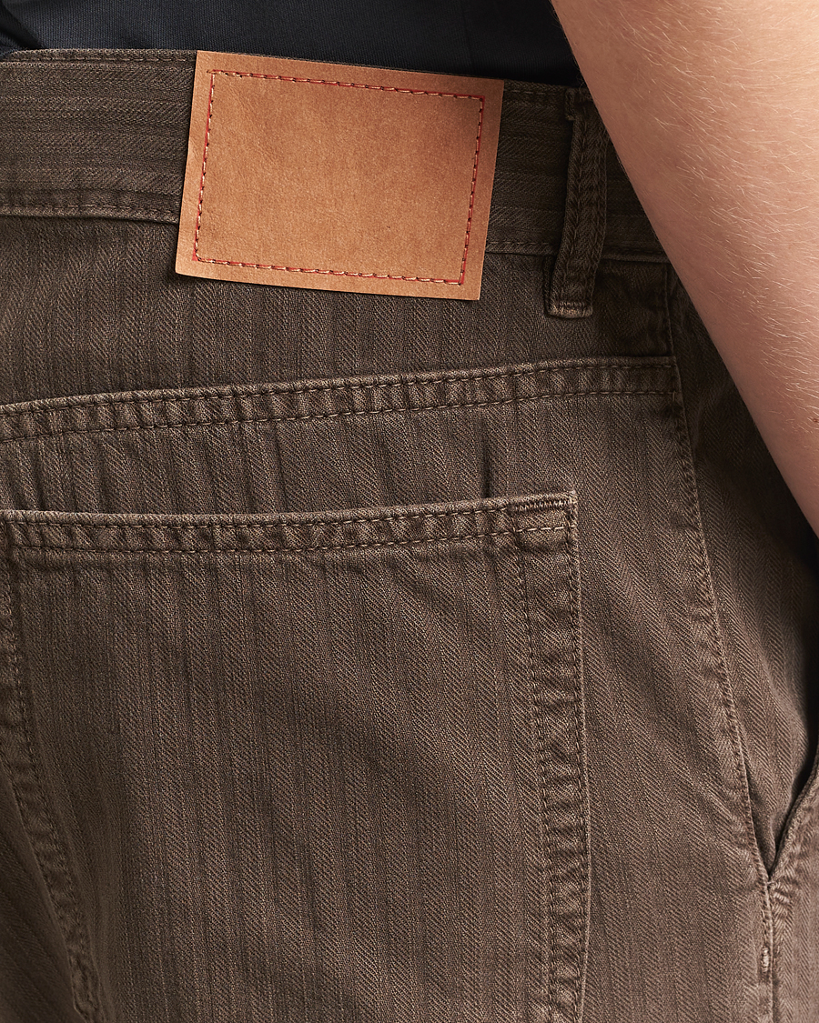 Herr | Byxor | Jeanerica | Genua Herringbone Twill Chino Brown