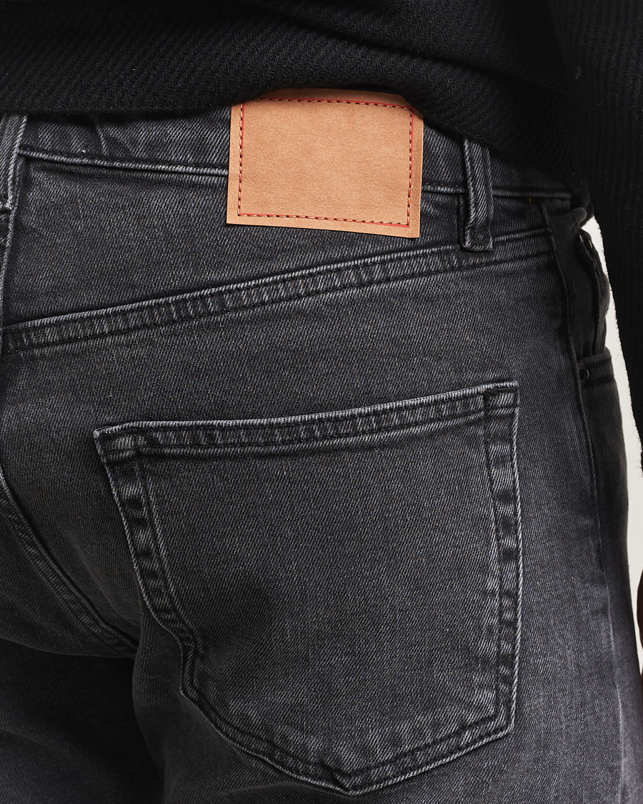 Herr | Byxor | Jeanerica | TM005 Tapered Jeans Black Overdye