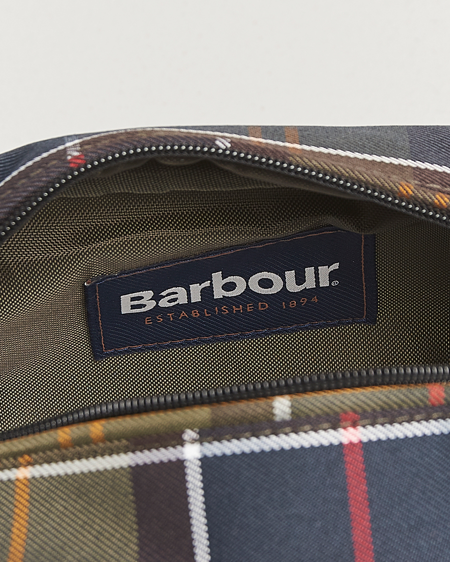 Herr | Väskor | Barbour Lifestyle | Tartan Washbag Classic/Beacon