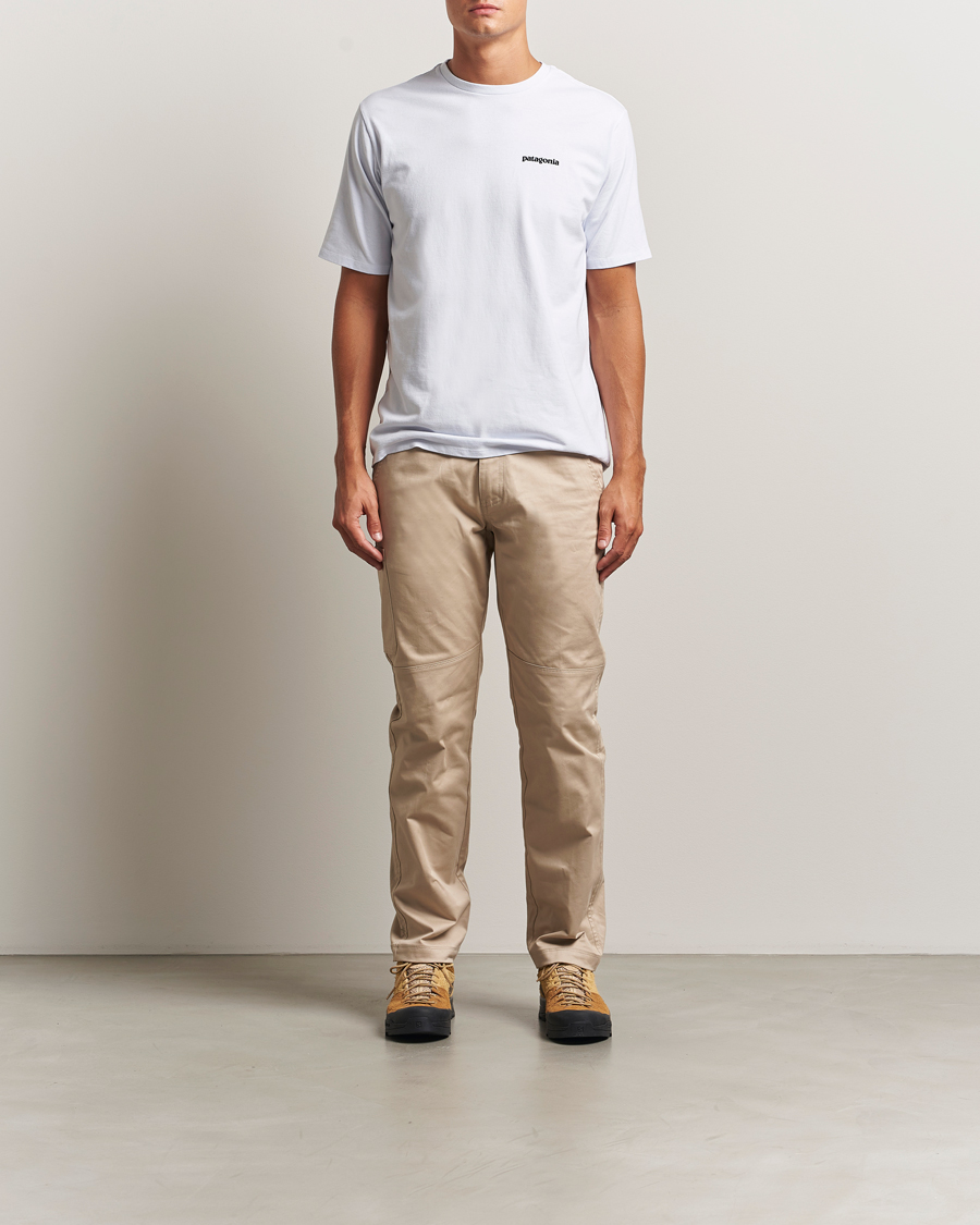 Herr | T-Shirts | Patagonia | P-6 Logo T-Shirt White