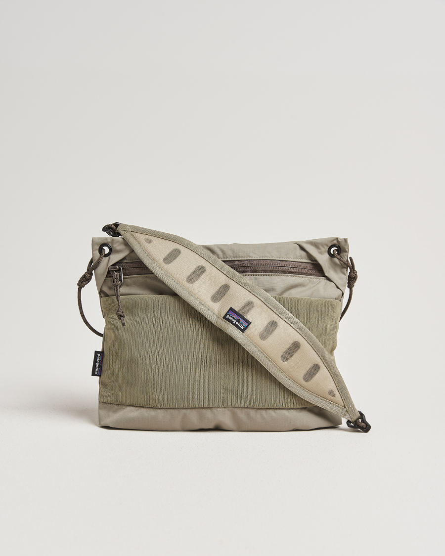 Herr | Väskor | Patagonia | Terravia Sacoche River Rock Green