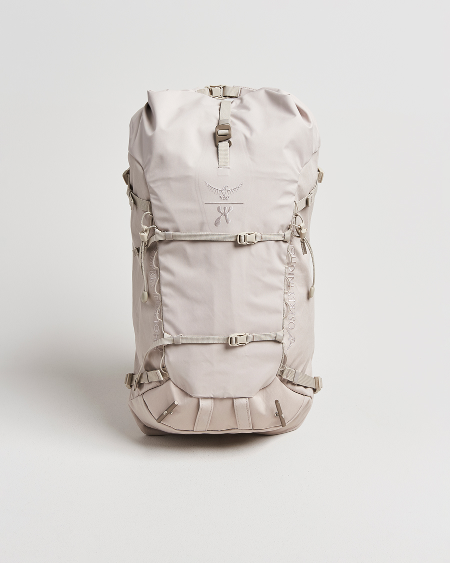 Herr | Väskor | Houdini | x Osprey Allt 20L Backpack Sandstorm