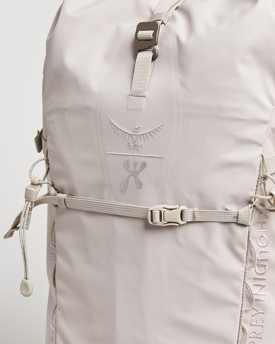 Herr | Väskor | Houdini | x Osprey Allt 20L Backpack Sandstorm