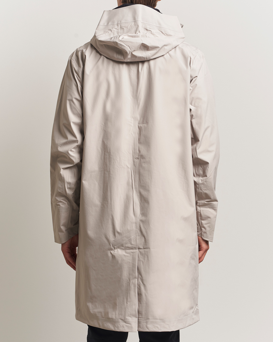 Herr | Jackor | Houdini | One Waterproof Parka Sandstorm
