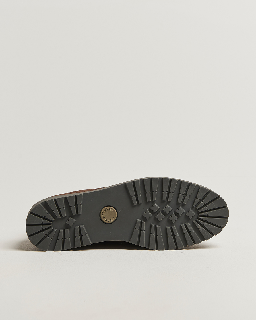 Herr | Kängor | Fred Perry | Kenny Waxed Suede Chukka Boot Burnt Tobacco