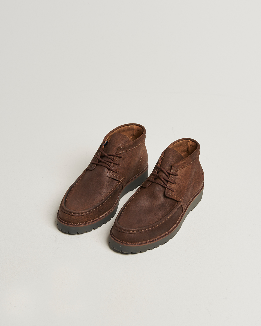 Herr | Kängor | Fred Perry | Kenny Waxed Suede Chukka Boot Burnt Tobacco