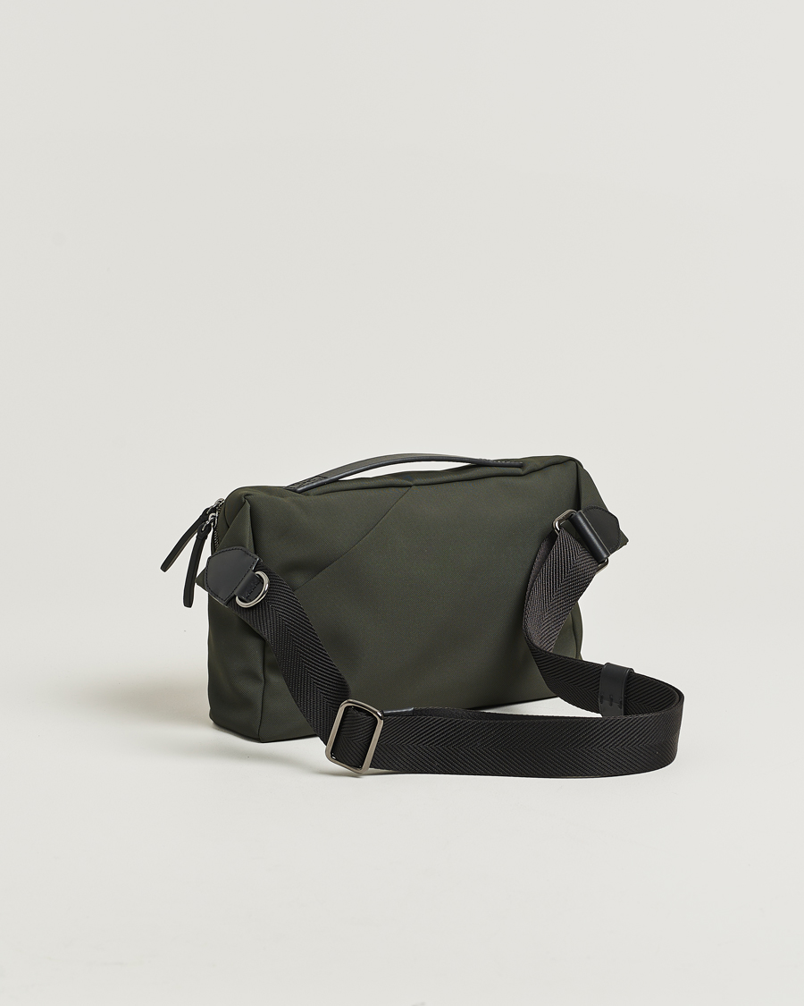 Herr | Väskor | Mismo | M/S Passage Sling Bag Shelter Green/Black