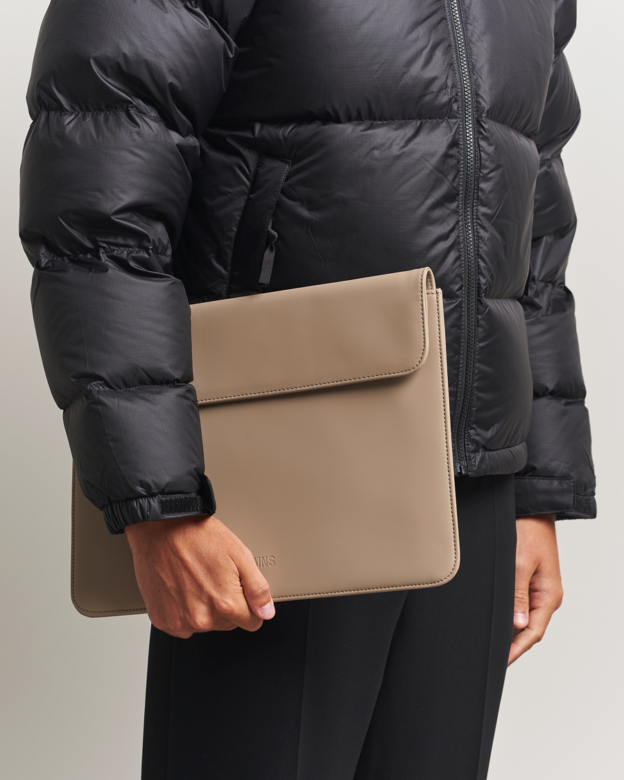 Herr | Väskor | RAINS | Laptop Portfolio 13