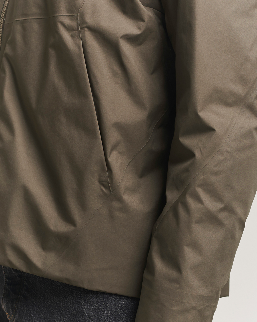 Herr | Jackor | Arc'teryx Veilance | Diode Insulated GORE-TEX Jacket Brown