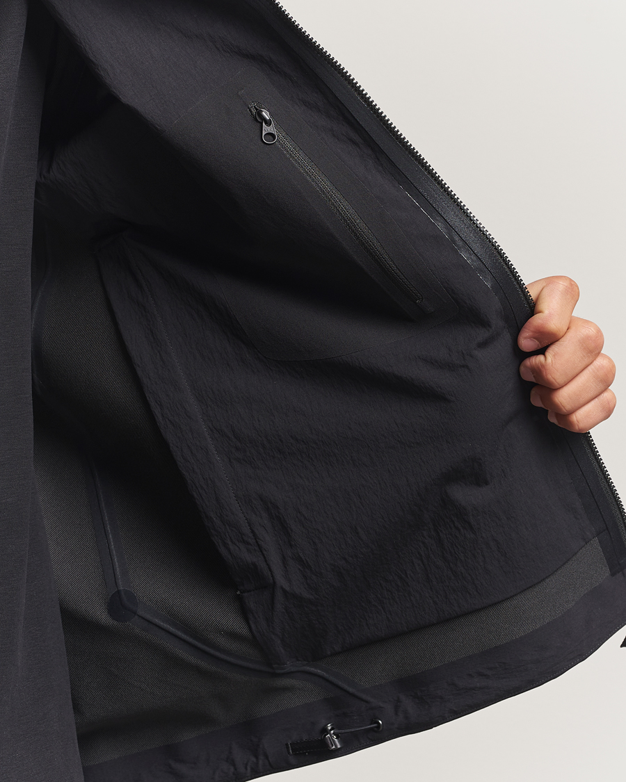 Herr | Jackor | Arc'teryx Veilance | Isogon GORE-TEX Hooded Shell Jacket Black