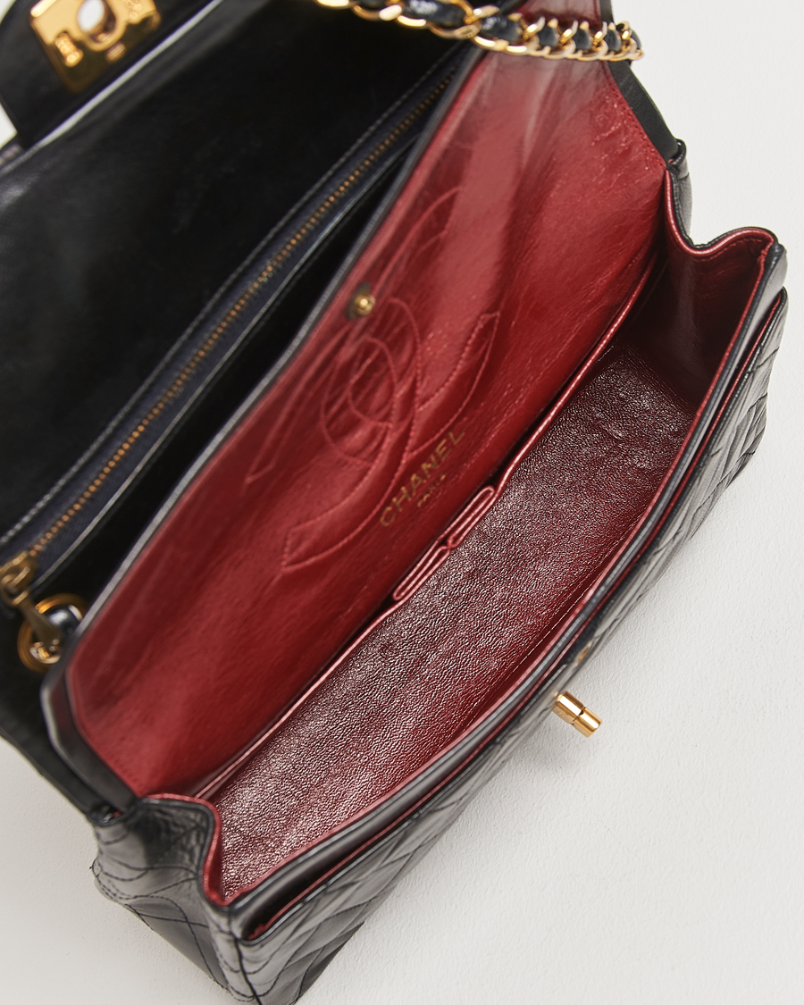 Herr | Gifts for Her | Chanel Pre-Owned | Classic Double Flap Medium Lambskin Black