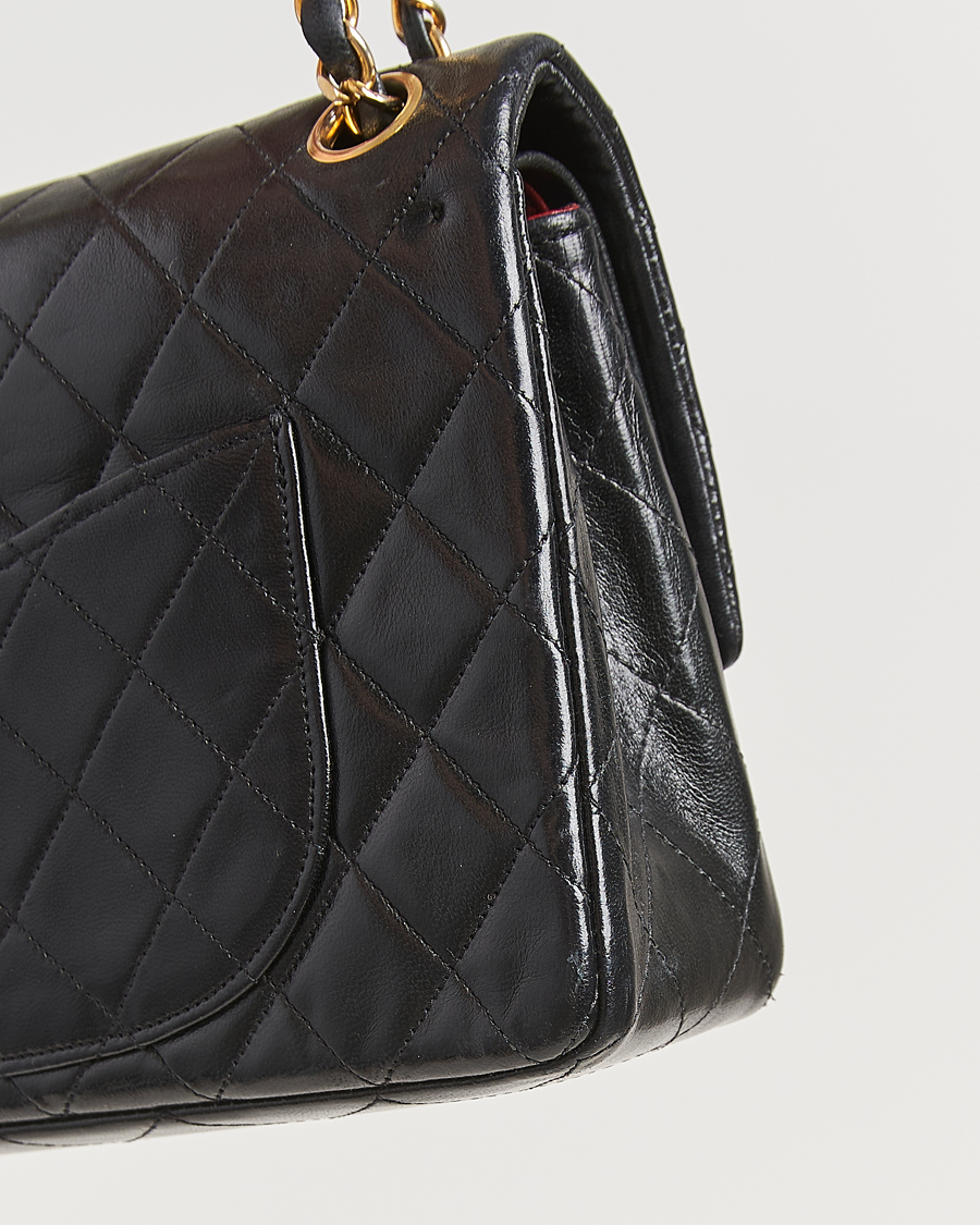 Herr | Gifts for Her | Chanel Pre-Owned | Classic Double Flap Medium Lambskin Black