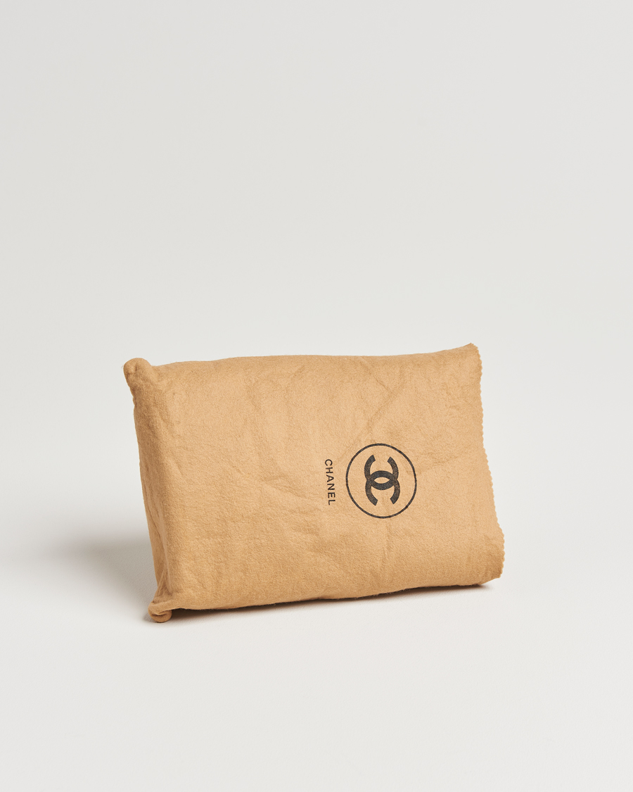 Herr | Gifts for Her | Chanel Pre-Owned | Classic Double Flap Medium Lambskin Black