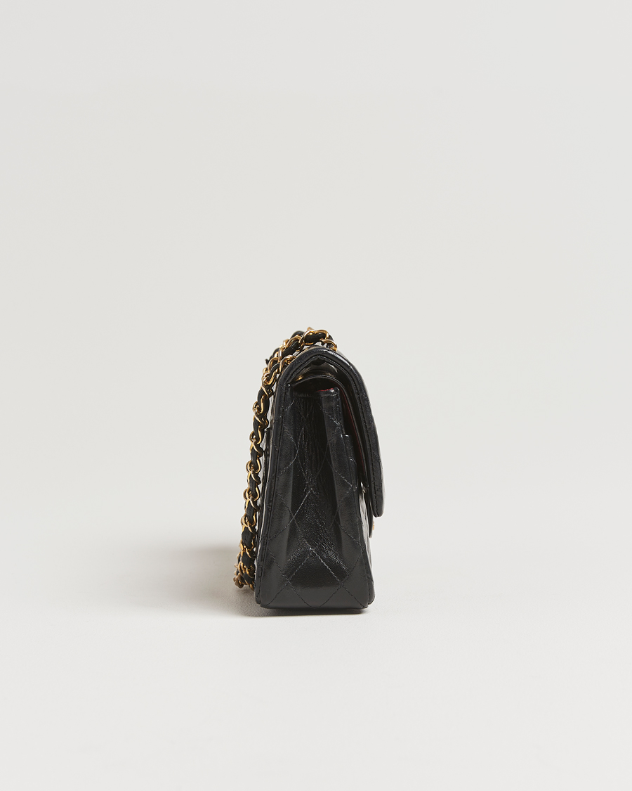 Herr | Gifts for Her | Chanel Pre-Owned | Classic Double Flap Medium Lambskin Black
