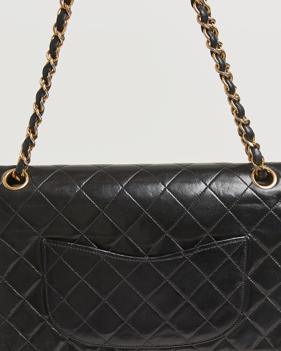 Herr | Gifts for Her | Chanel Pre-Owned | Classic Double Flap Medium Lambskin Black
