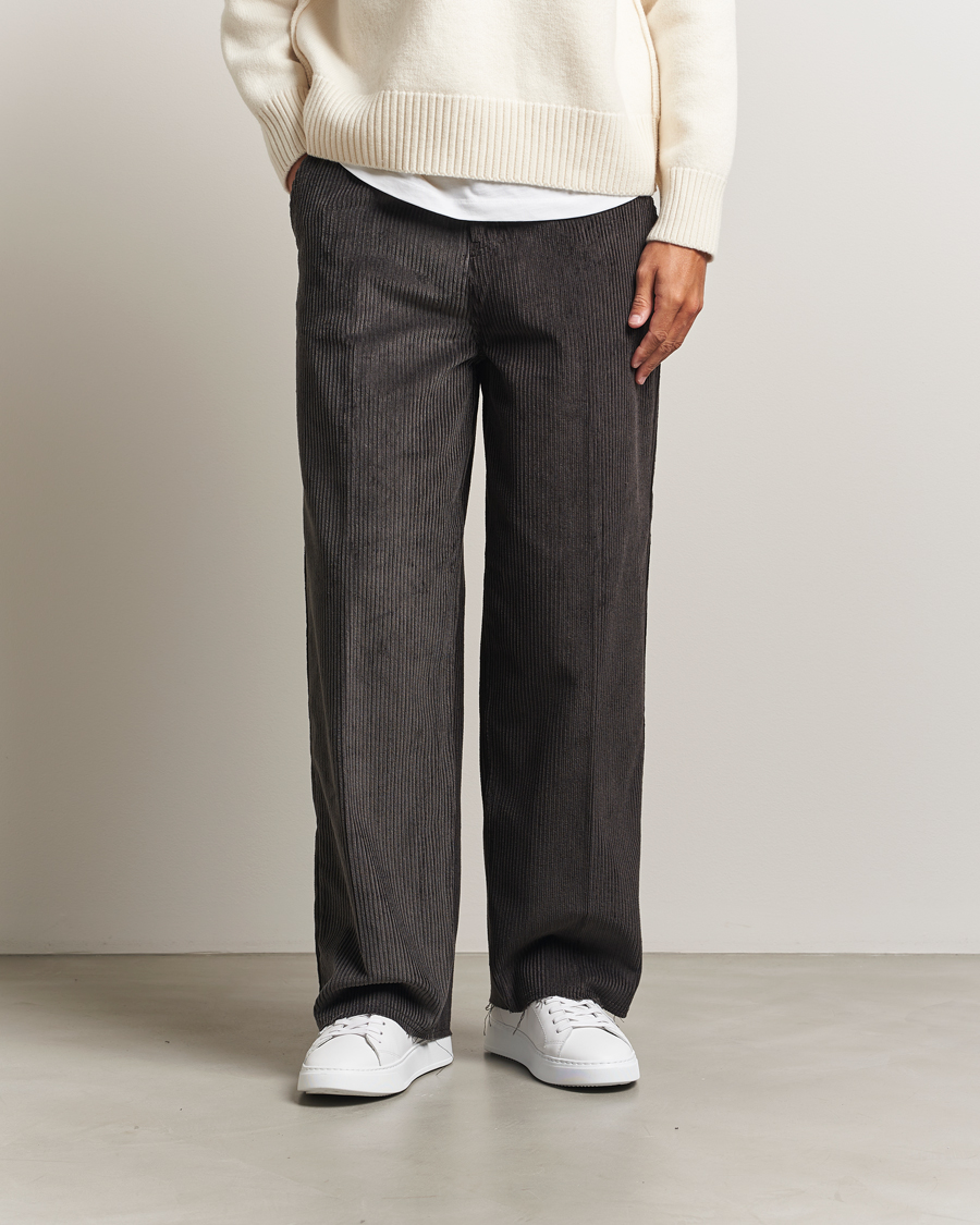 Herr | Byxor | AMI | Corduroy Trousers Anthracite