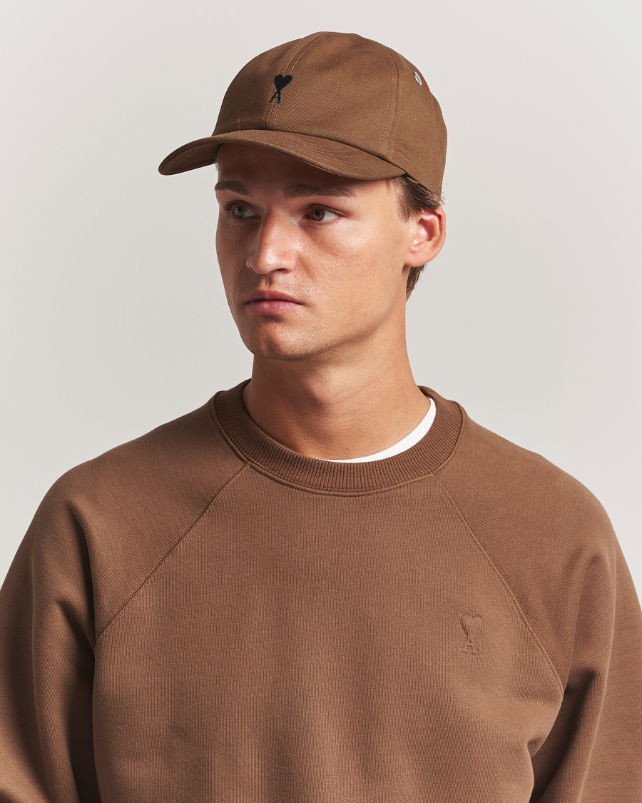 Herr | Hattar & kepsar | AMI | Black Heart Logo Cap Noisette