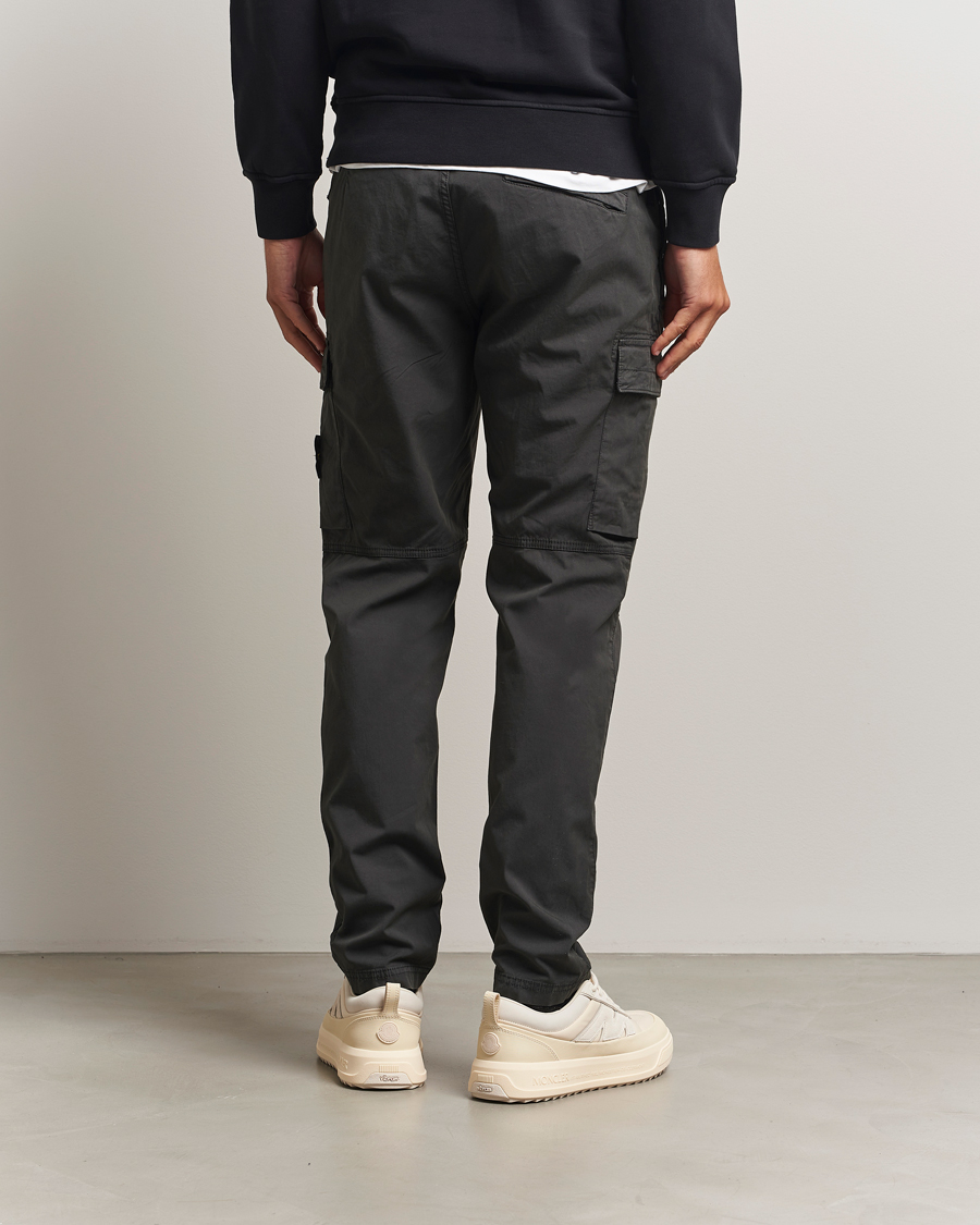 Herr | Byxor | Stone Island | Supima Cotton Stretch Cargo Trousers Lead Grey