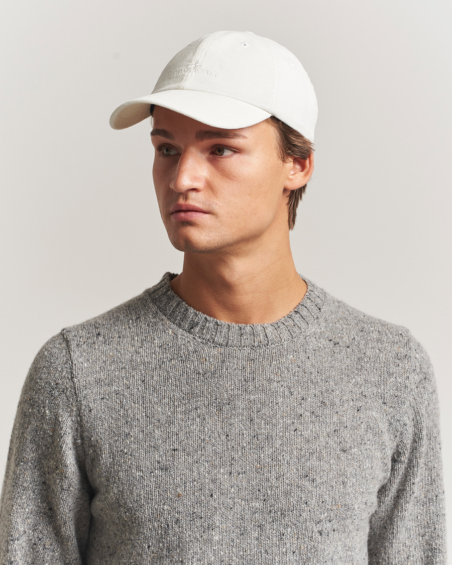 Herr | Hattar & kepsar | Stone Island | Micro Cord Cotton Cap Ivory